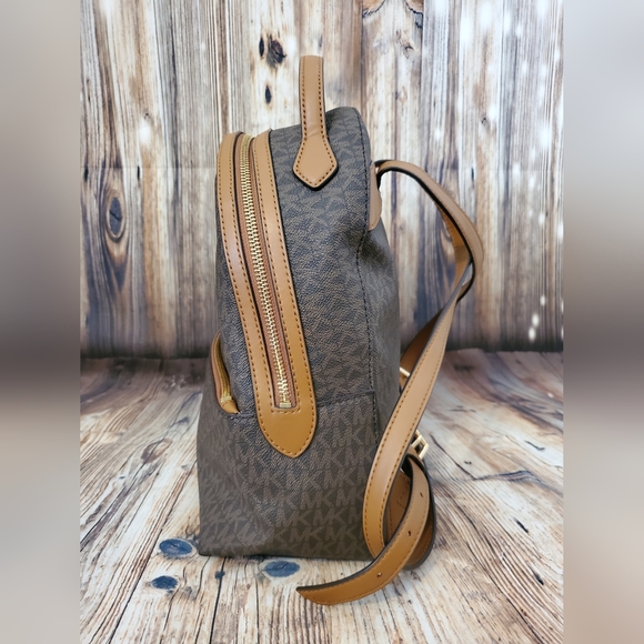 Michael Kors Valerie Medium Backpack (Brown Acorn) - Picture 4 of 14